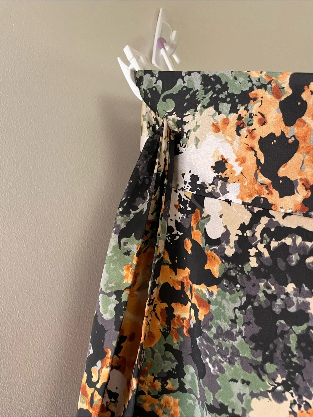 Floral Print Tie-Waist Jaspre Skirt in Navy Bloom